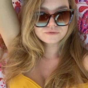 Meet your Posher, Rachel